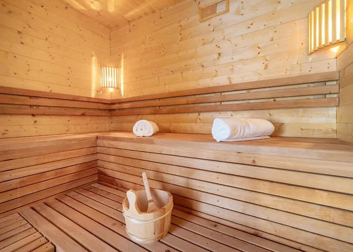 Дом отдыха Gorgeous In With Wifi Дарлово